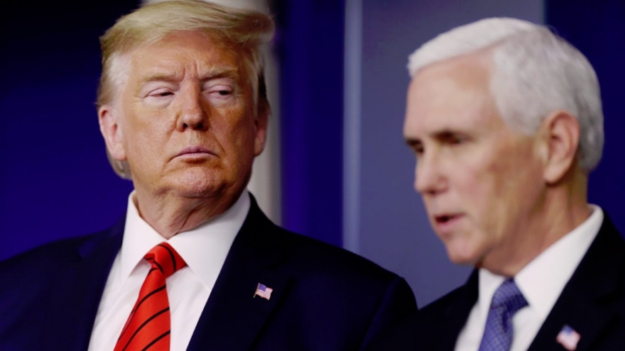 Hạ viện Mỹ thông qua nghị quyết kêu gọi Phó Tổng thống Pence miễn nhiệm Tổng thống Trump